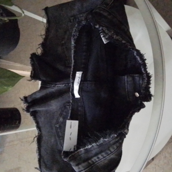 REBECCA  HIGH-RISE VERVET SHORT  SIZE L - Picture 8 of 9